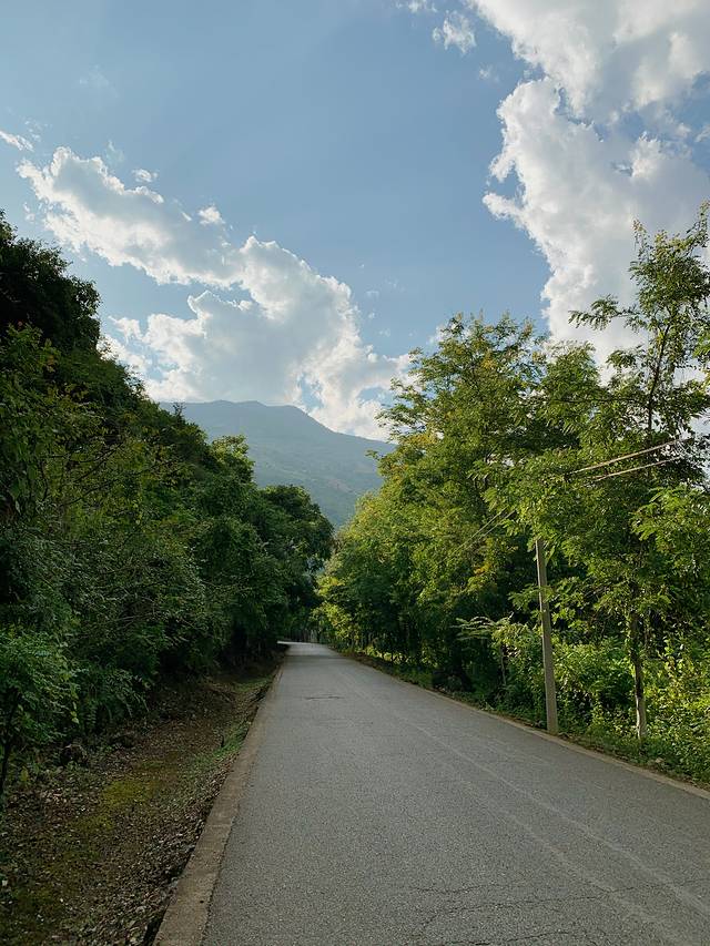 腊勐镇红松段惠通桥遗址