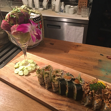 Sushi Momo Vegetalien的图片