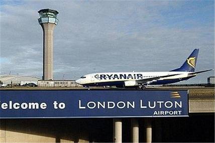 伦敦卢顿机场