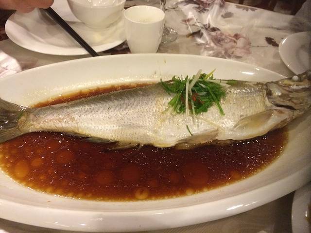 鸿华度假酒店餐厅