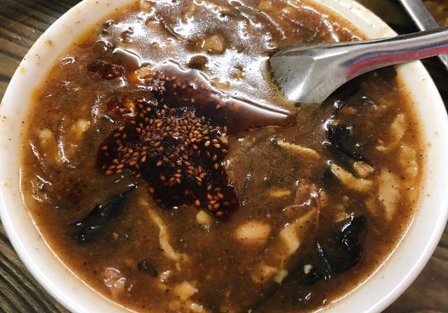 清真马老四肉丁胡辣汤葱花油饼