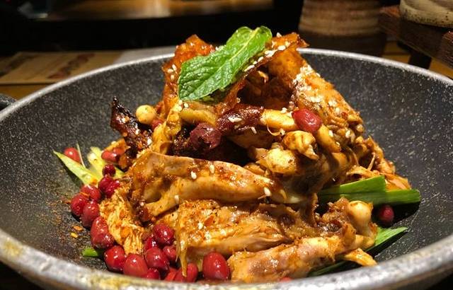 吃饭皇帝大土家民族菜(正大广场店)