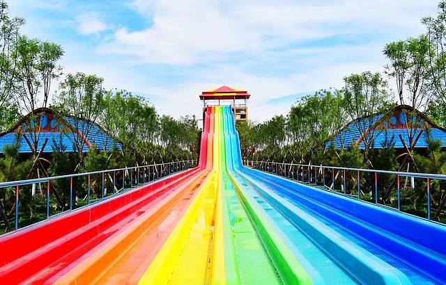 锦州东方欢乐王国水世界