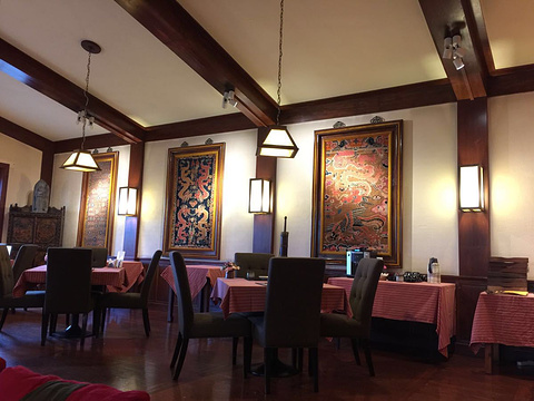 松赞绿谷中餐厅旅游景点图片