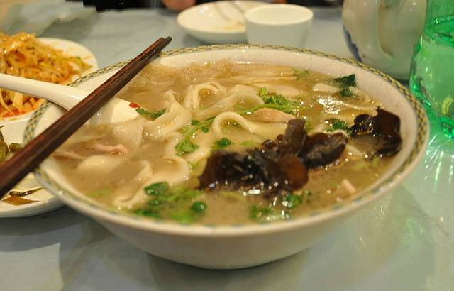 萧记三鲜烩面(三全路店)