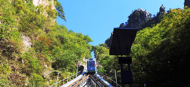 西海大峡谷观光缆车