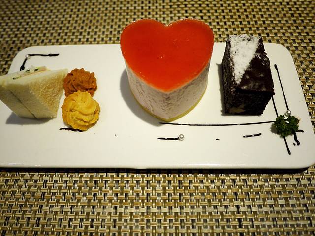 隐逸月湖别墅酒店餐厅