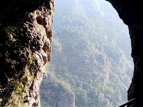 孔明岩旅游景点图片
