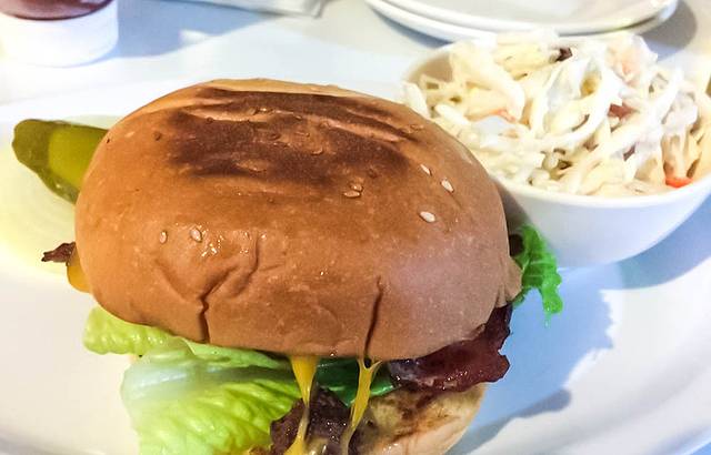 American Pizza & Grill