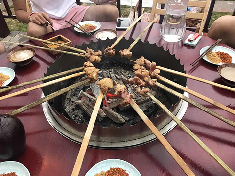 蜀山火盆烤肉旅游景点图片