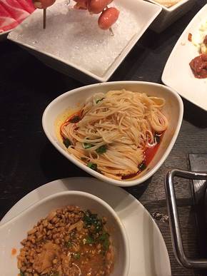 重庆小天鹅火锅(解放碑店)