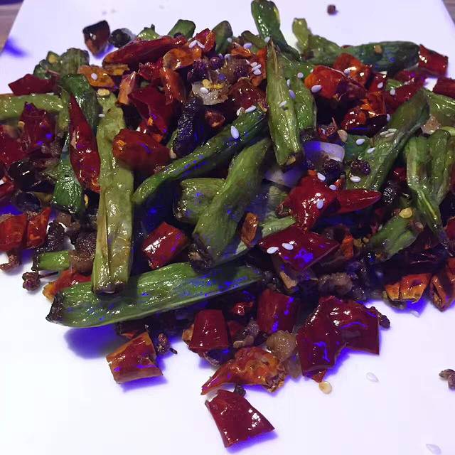 清真·卡德尔大叔新疆主题餐厅(东方路店)