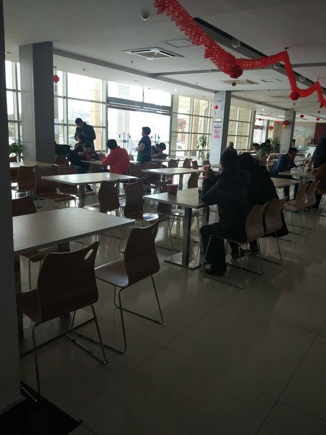 胶州服务区餐厅