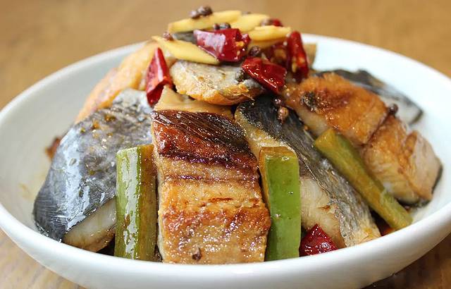 俏胶东·胶东海鲜(漳州路店)