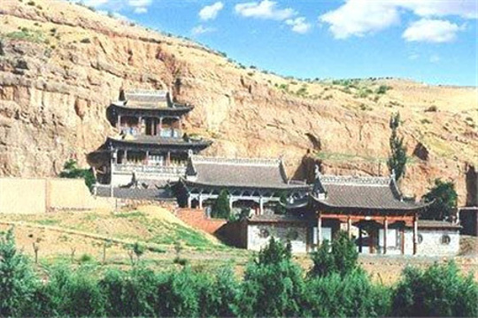 双龙石窟石空大佛寺旅游景点图片