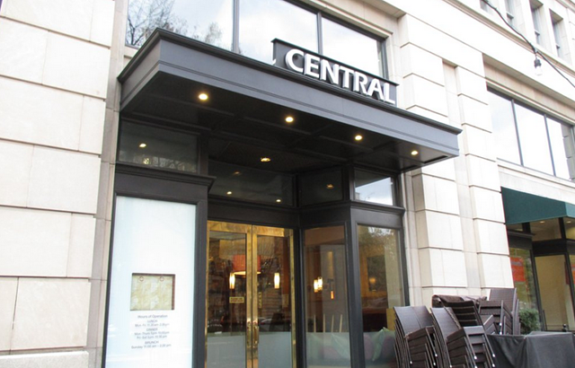 Central Michel Richard