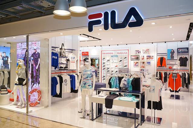 FILA(万达广场芜湖镜湖店)