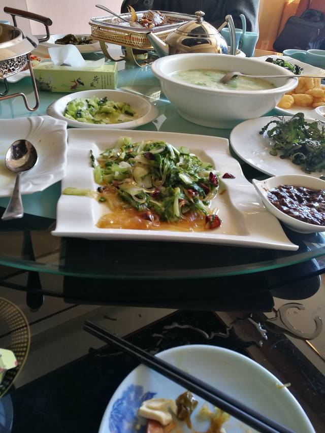 济钢宾馆民族饭庄