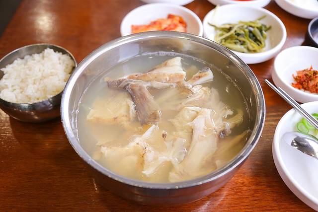 Sok Ssiwonhan Daegutang