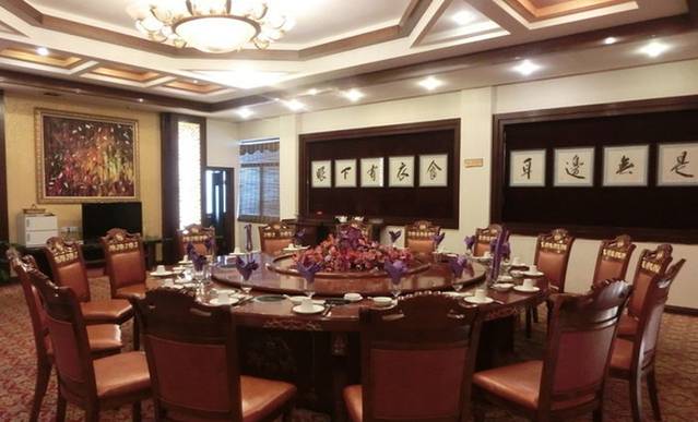 外沙富龙城酒楼(老街店)