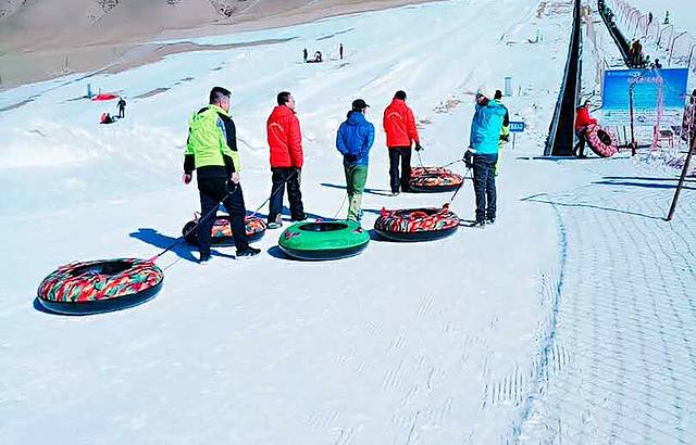 祁连山国际滑雪场