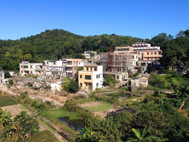 后花园生态旅游村