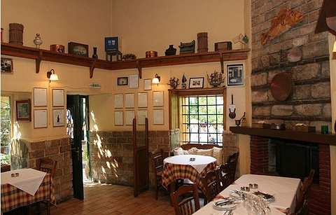 The Old Tavern of Psarras
