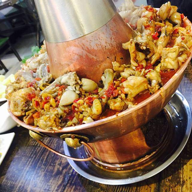 北郡牛蛙炭火锅