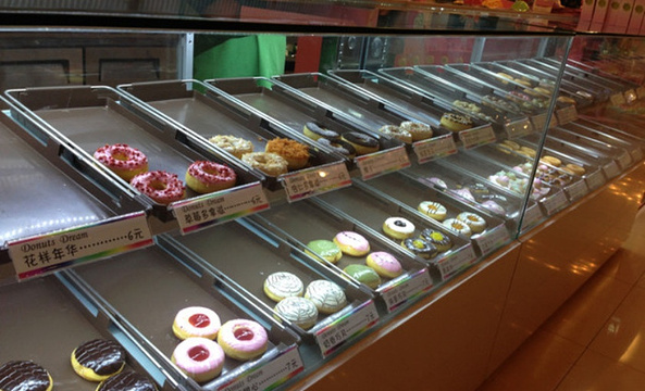 丹娜之梦想甜甜圈(奥德乐时代广场店)旅游景点图片