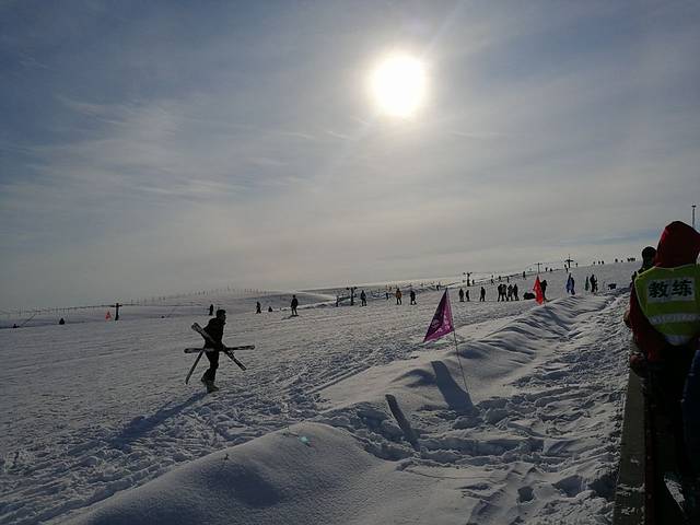快乐星滑雪场