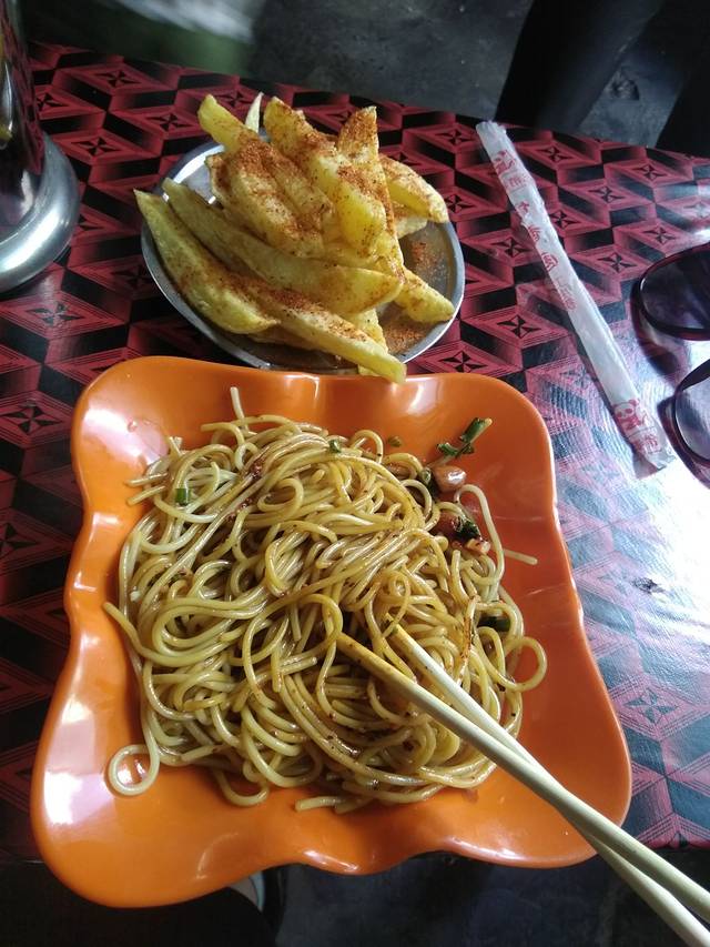 罗文措茶馆(嘎玛贡桑)