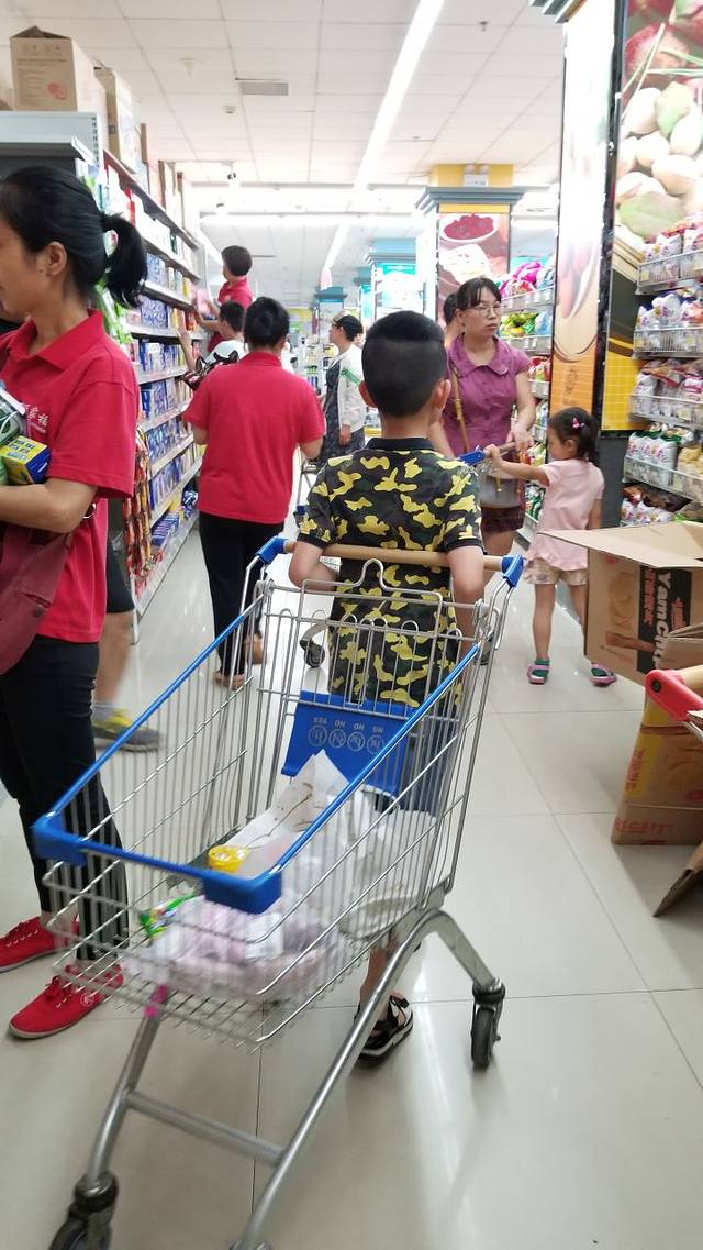 百家福购物商场(凤凰店)