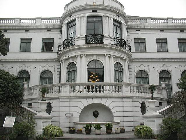 上海市工艺美术博物馆