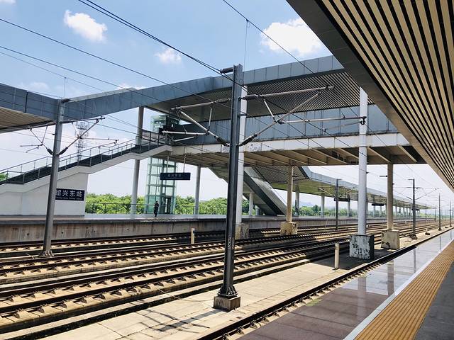 绍兴东站-站前广场