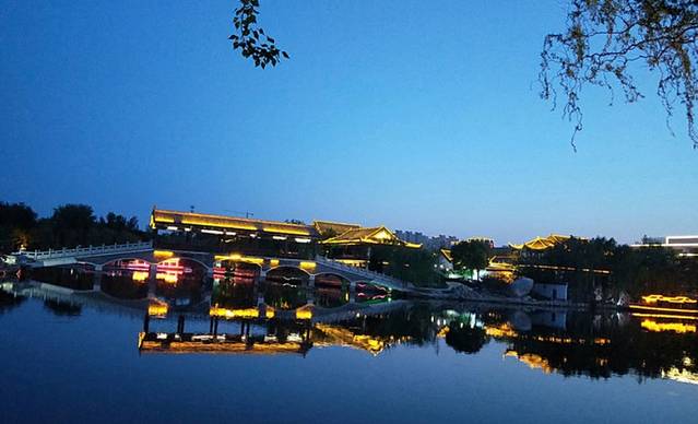 柳湖书院自助西餐厅(董子园风景区店)