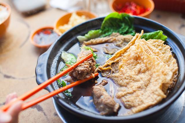 万利肉骨茶餐室