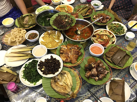 傣乡园玖大碗·孔雀宴·手抓饭傣味餐厅(曼回索店)的图片