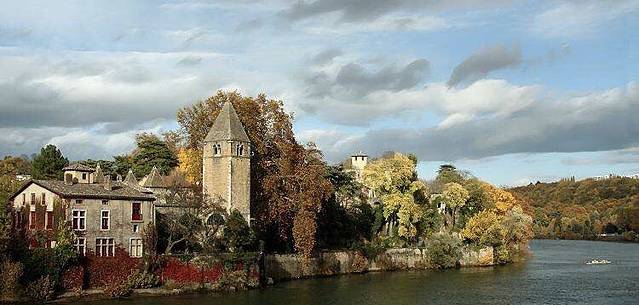 耶尔巴布埃纳岛