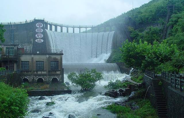 平桥石坝