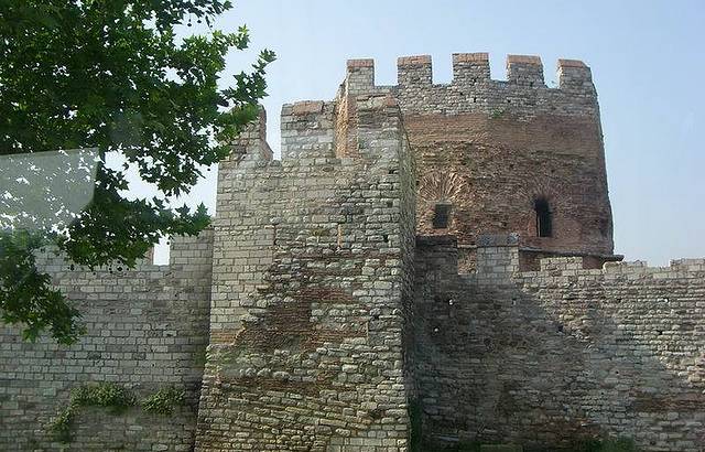 伊斯坦布尔城墙