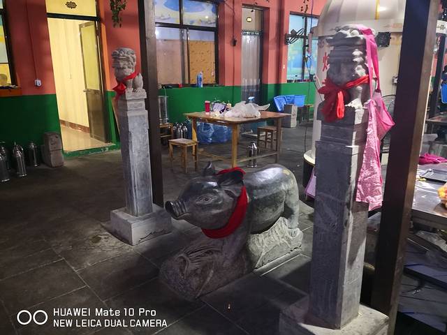 张老二正宗烤猪蹄(三原店)