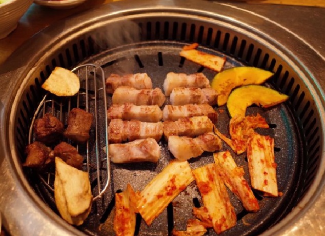 Golden Farm Myeongdong Cathedral