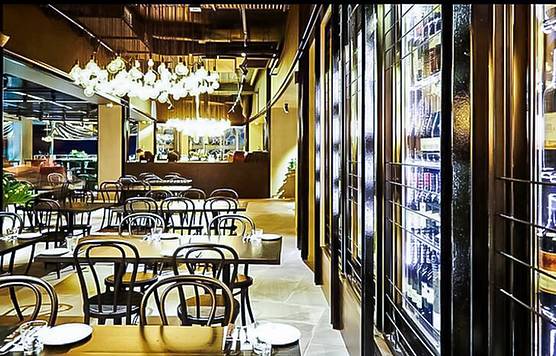 Hurricane's Grill Surfers Paradise