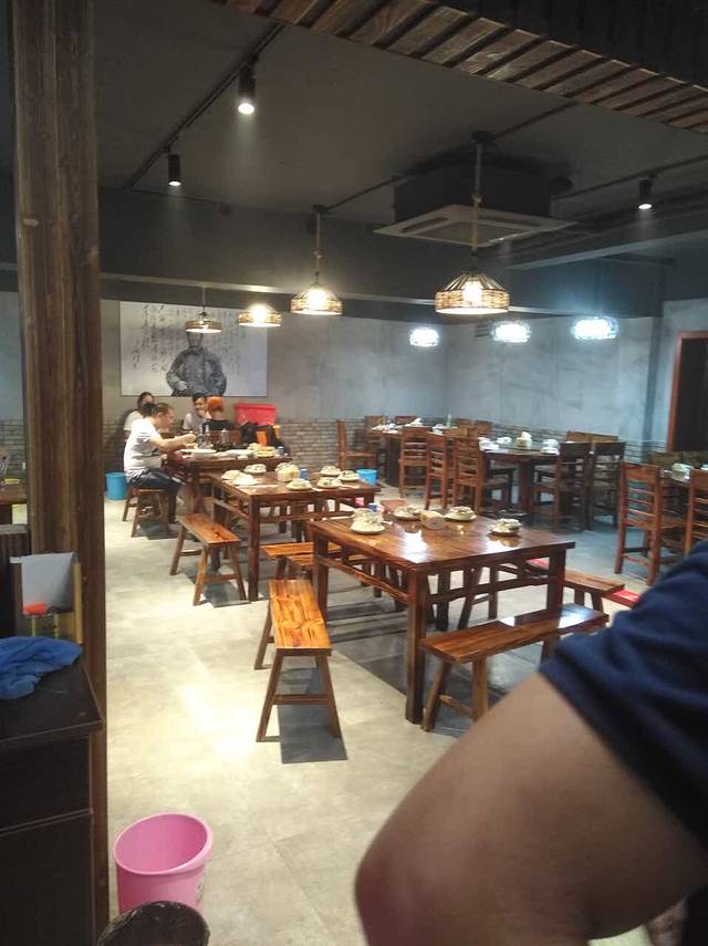 湘岳人家(育英街店)