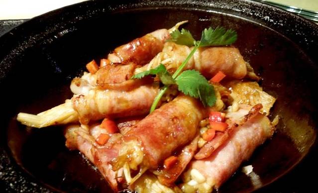 小洲氹边红楼农家菜