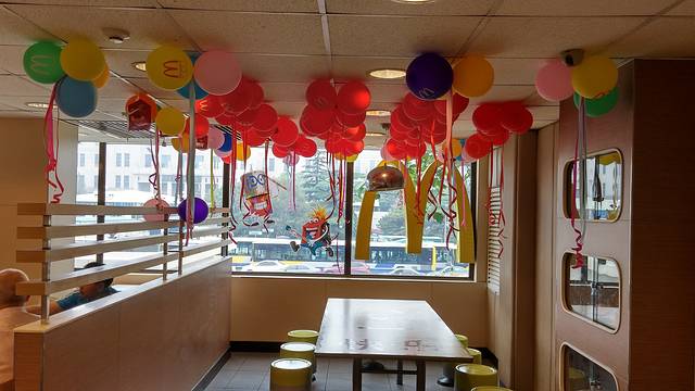 麦当劳(军博店)