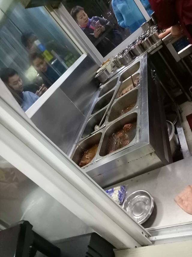 绝摆炒饭哥(夫子庙店)