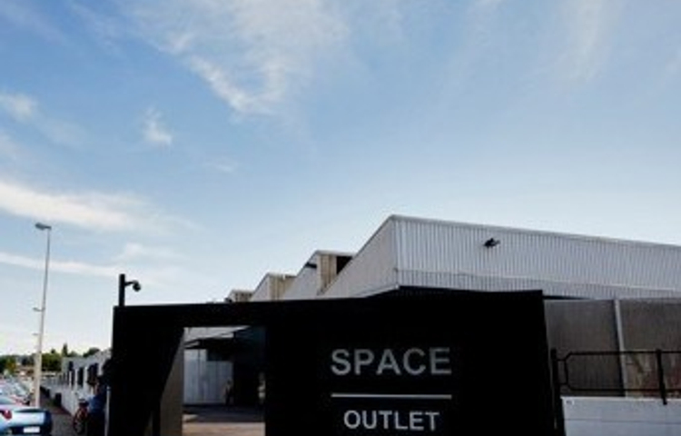 Space Outlet