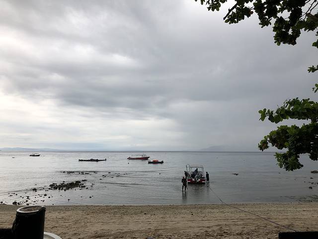 热浪潜水Keep Diving