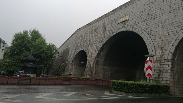 南京城墙武定门登城口旅游景点图片